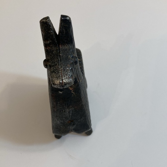 Cast iron Liam’s - Picture 4 of 9